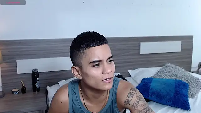 Liiamthompson online show from December 4, 2025, 9:30 am