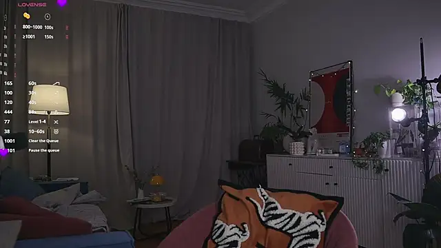 Snapshot of WhiteAnni chatting on December 17, 2025, 4:28 am WhiteAnni online show from December 17, 2025, 4:28 am