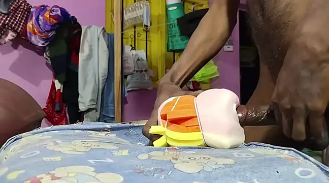 Multiple121 online show from February 26, 2025, 6:37 pm