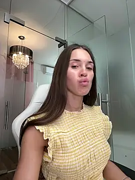 Anya-Ray online show from July 13, 2026, 11:20 am