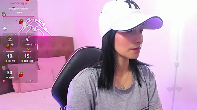 palmerfox tay online show from November 29, 2025, 3:17 am