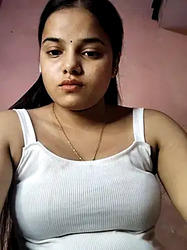 Snapshot of RAYI_123 chatting on July 20, 2026, 3:47 pm RAYI 123 online show from July 20, 2026, 3:47 pm