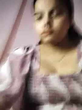 Snapshot of RAYI_123 chatting on June 24, 2026, 2:04 pm RAYI 123 online show from June 24, 2026, 2:04 pm