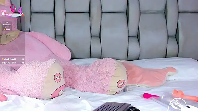 LucyRosse online show from March 10, 2025, 5:29 pm