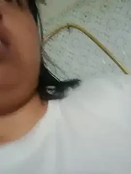 alexandraluv online show from October 10, 2025, 10:21 pm