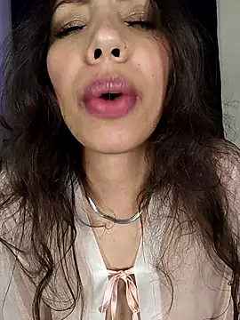 Snapshot of Miss_veronicaa2 chatting on November 5, 2025, 1:09 am Miss veronicaa2 online show from November 5, 2025, 1:09 am