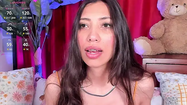 Snapshot of Miss_veronicaa2 chatting on October 20, 2025, 1:22 pm Miss veronicaa2 online show from October 20, 2025, 1:22 pm