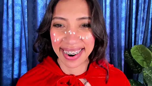 Snapshot of Miss_veronicaa2 chatting on October 31, 2025, 1:19 pm Miss veronicaa2 online show from October 31, 2025, 1:19 pm