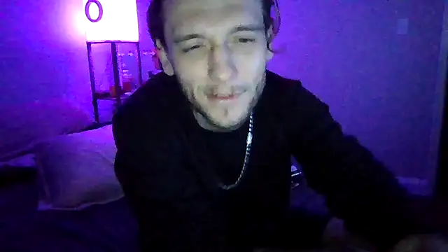 cruz815 online show from December 1, 2025, 10:32 pm