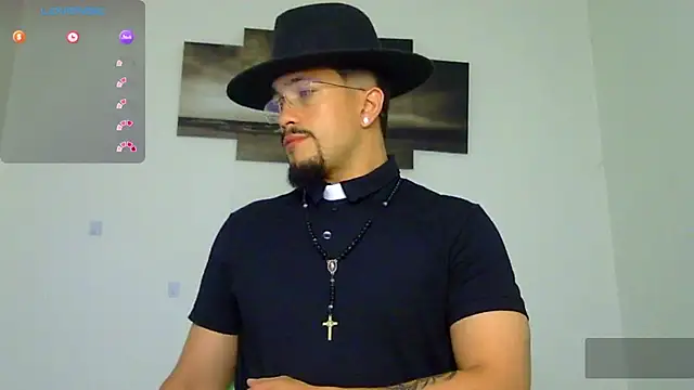 Snapshot of Keiviid chatting on October 31, 2025, 2:02 pm Keiviid online show from October 31, 2025, 2:02 pm