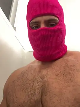 maskedmann1 online show from February 13, 2025, 5:26 am