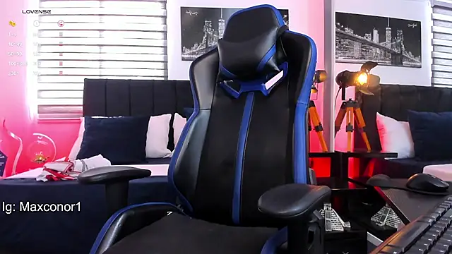 Max Conor1 online show from March 22, 2025, 2:36 pm