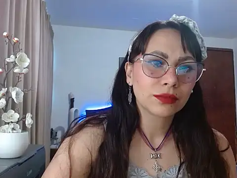 Snapshot of AloLovely_ chatting on March 24, 2026, 12:21 am AloLovely online show from March 24, 2026, 12:21 am