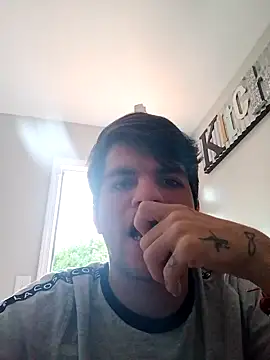 Snapshot of Elperlozo10 chatting on February 5, 2025, 9:50 pm Elperlozo10 online show from February 5, 2025, 9:50 pm