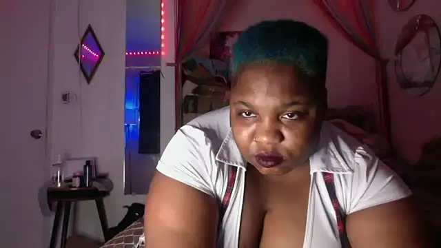 kittycrybabyy online show from October 5, 2025, 3:03 pm