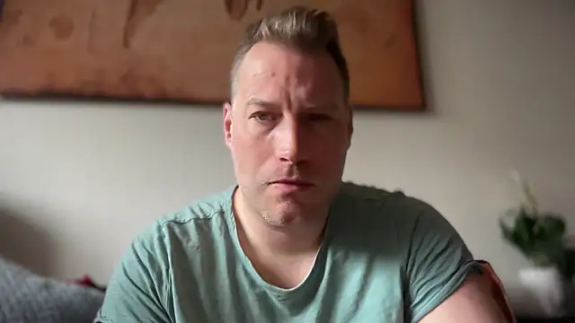 Christian87xxx online show from April 12, 2026, 7:00 am