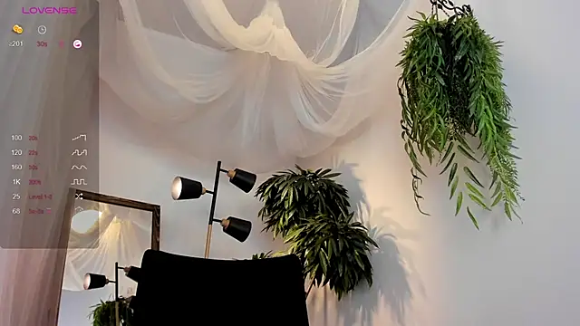 Snapshot of jackp0t__ chatting on February 23, 2025, 9:00 am jackp0t online show from February 23, 2025, 9:00 am