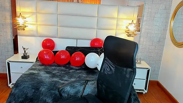 Snapshot of Nohemi_louse chatting on February 15, 2026, 7:02 pm Nohemi louse online show from February 15, 2026, 7:02 pm