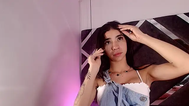 sara lopee1 online show from October 5, 2025, 12:07 pm