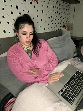 tempzzz12 online show from April 21, 2026, 7:09 pm