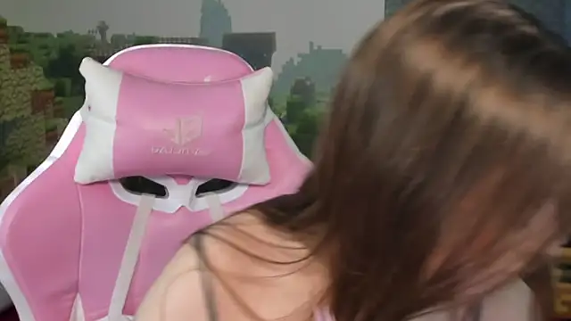 kaisajenner online show from November 9, 2025, 7:40 pm