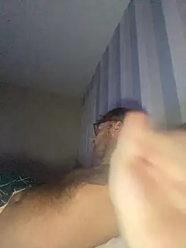 Snapshot of Jamesdeanmcqueen chatting on November 4, 2025, 11:30 pm Jamesdeanmcqueen online show from November 4, 2025, 11:30 pm