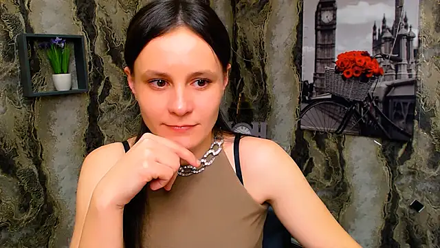 ValeriaHeart  online show from February 22, 2025, 1:13 pm