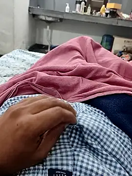 Hot funky boy online show from November 4, 2025, 5:50 pm