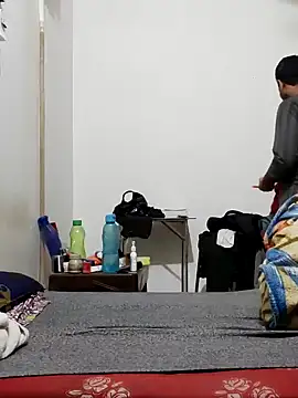 Hot funky boy online show from February 14, 2025, 1:08 pm