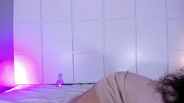 Snapshot of PrincessOlivee chatting on February 2, 2025, 12:46 pm PrincessOlivee online show from February 2, 2025, 12:46 pm