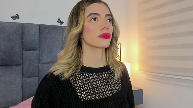 Violetta Ficher online show from April 3, 2026, 2:18 am