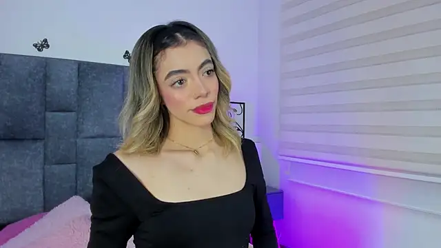 Violetta Ficher online show from April 1, 2026, 2:13 am