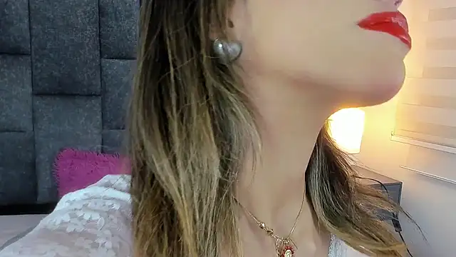 Violetta Ficher online show from November 14, 2025, 2:37 am