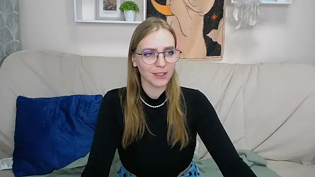 Snapshot of VeronicaAndersen chatting on March 20, 2025, 9:13 pm VeronicaAndersen online show from March 20, 2025, 9:13 pm