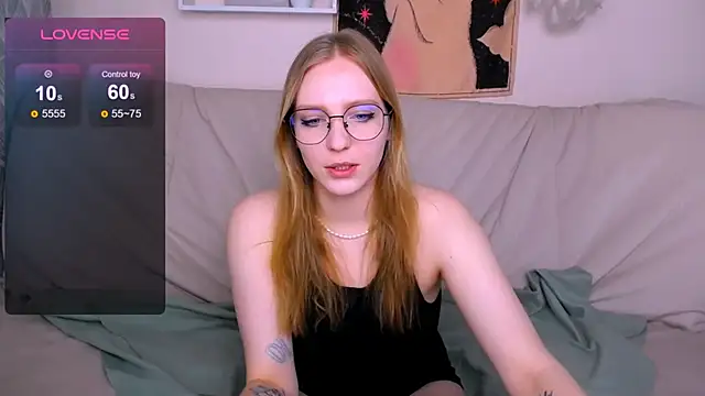 Snapshot of VeronicaAndersen chatting on March 9, 2025, 4:05 am VeronicaAndersen online show from March 9, 2025, 4:05 am