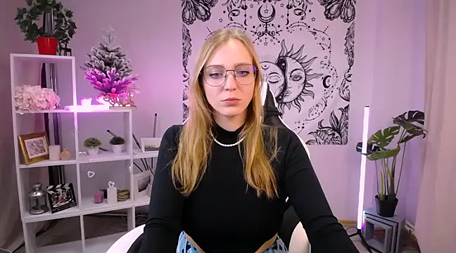 Snapshot of VeronicaAndersen chatting on February 13, 2025, 3:35 pm VeronicaAndersen online show from February 13, 2025, 3:35 pm
