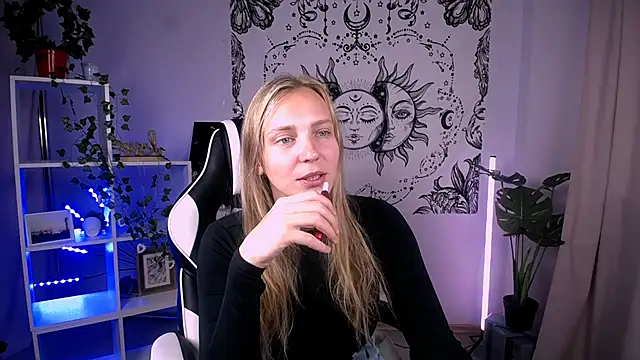 Snapshot of VeronicaAndersen chatting on October 3, 2025, 3:41 am VeronicaAndersen online show from October 3, 2025, 3:41 am