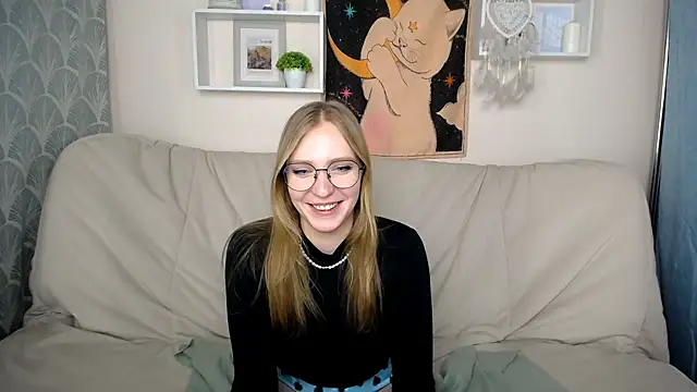 Snapshot of VeronicaAndersen chatting on February 14, 2025, 12:57 pm VeronicaAndersen online show from February 14, 2025, 12:57 pm