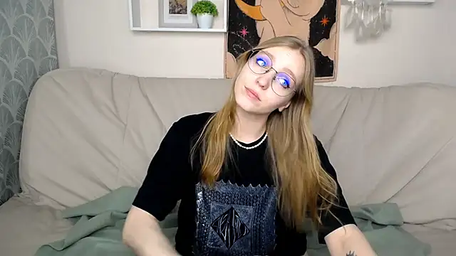 Snapshot of VeronicaAndersen chatting on February 21, 2025, 3:34 am VeronicaAndersen online show from February 21, 2025, 3:34 am