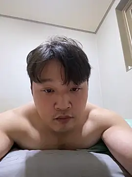 offwhite777 online show from February 24, 2025, 2:26 pm