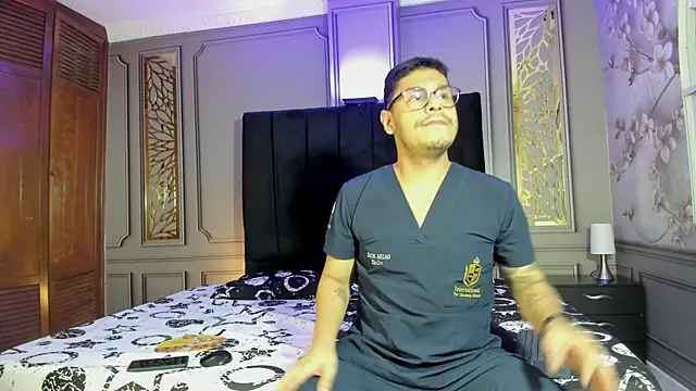 Snapshot of angel_fetish_ chatting on February 14, 2025, 5:19 am angel fetish online show from February 14, 2025, 5:19 am