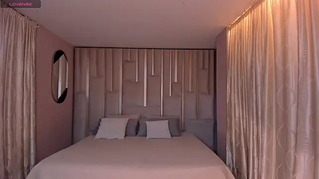 BeccaBaxter online show from March 18, 2025, 7:12 pm