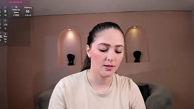 BeccaBaxter online show from March 10, 2025, 7:29 pm