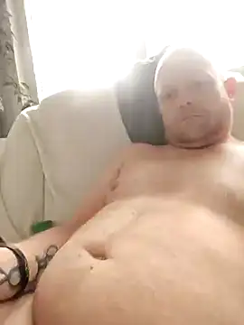 Snapshot of bouraktom6 chatting on December 2, 2025, 7:54 am bouraktom6 online show from December 2, 2025, 7:54 am