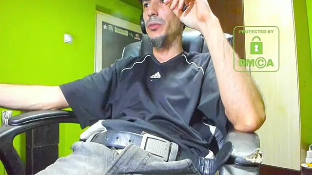 BigCumShoot online show from December 16, 2025, 5:33 am