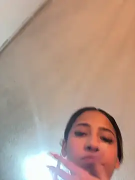 vicky bass online show from October 12, 2025, 10:44 pm