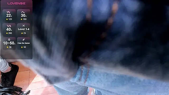 Snapshot of Daphne_chers chatting on October 29, 2025, 7:35 pm Daphne chers online show from October 29, 2025, 7:35 pm