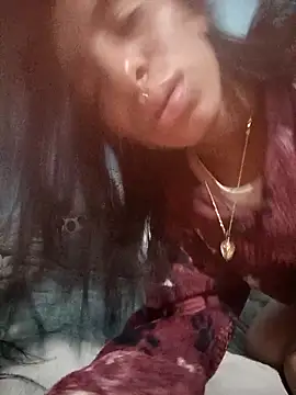 Snapshot of Ariell_Kieran chatting on April 25, 2026, 3:53 am Ariell Kieran online show from April 25, 2026, 3:53 am