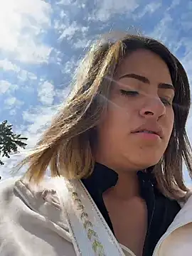 Andrea18 blonde online show from November 29, 2025, 3:34 pm