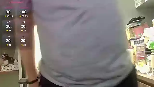 Snapshot of beartopslave chatting on October 9, 2025, 5:41 am beartopslave online show from October 9, 2025, 5:41 am